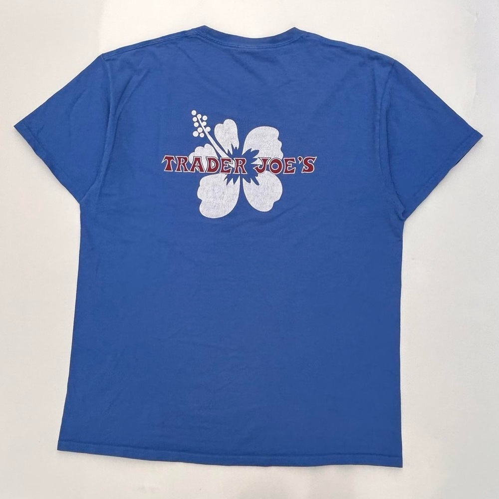 Trader Joes Hibiscus Flower Employee Logo Blue Graphic T Shirt Size Men’s Large